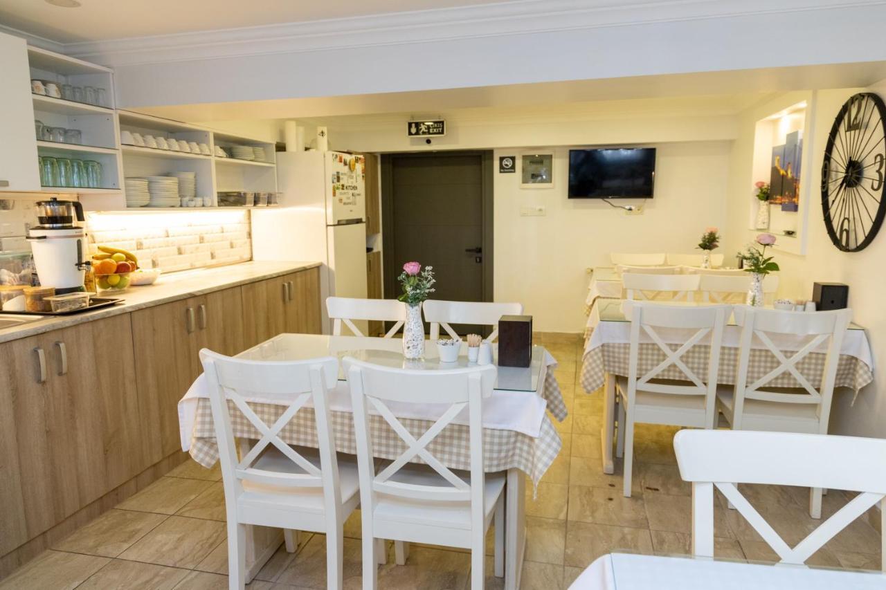 Galley Hotel Istanbul Exterior foto